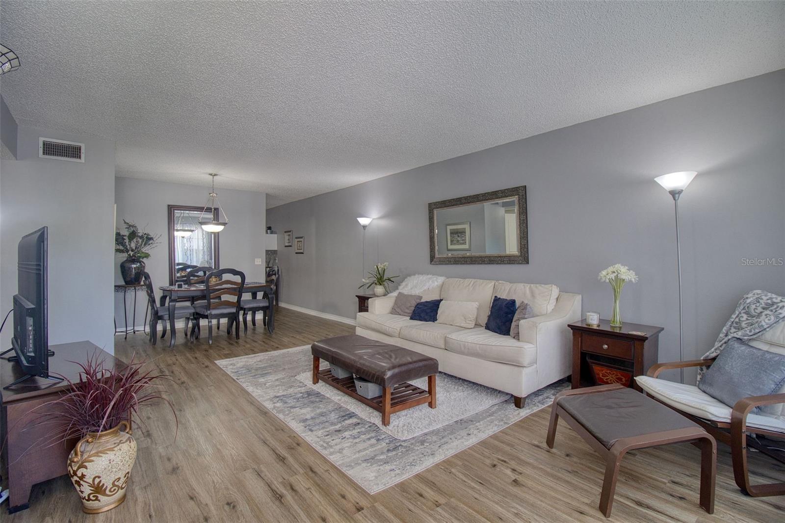 2436 RHODESIAN DR #32 — photo 5