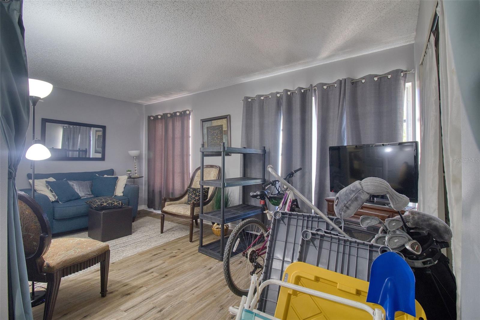 2436 RHODESIAN DR #32 — photo 16