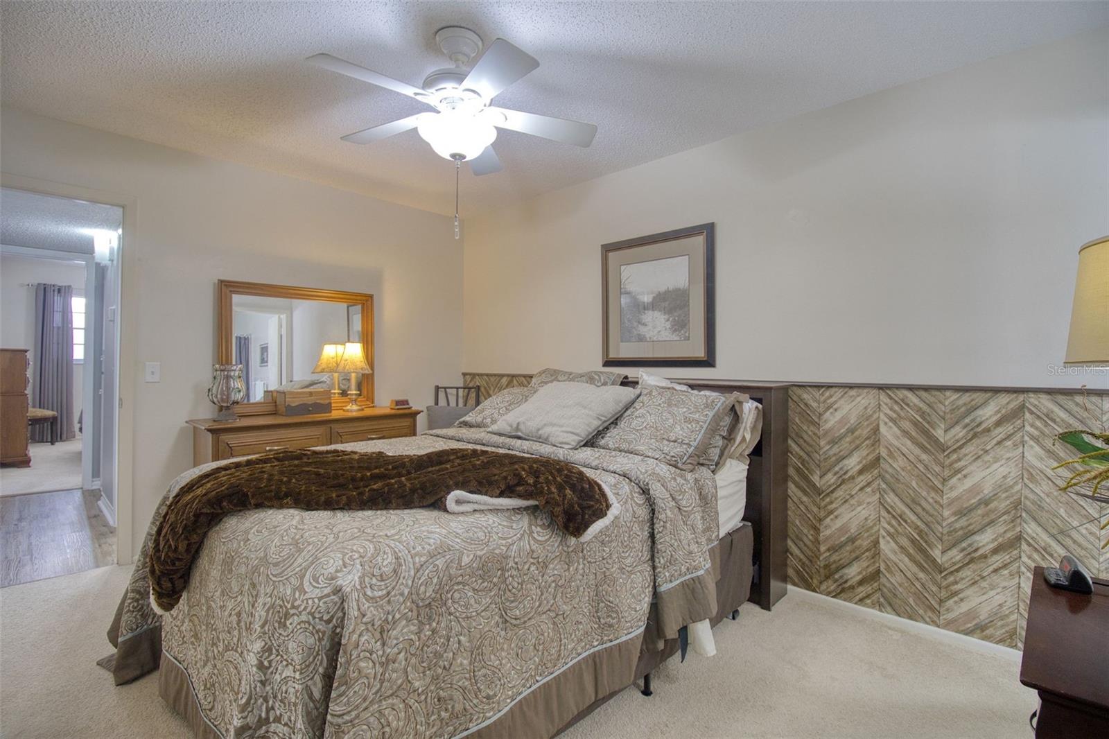 2436 RHODESIAN DR #32 — photo 23