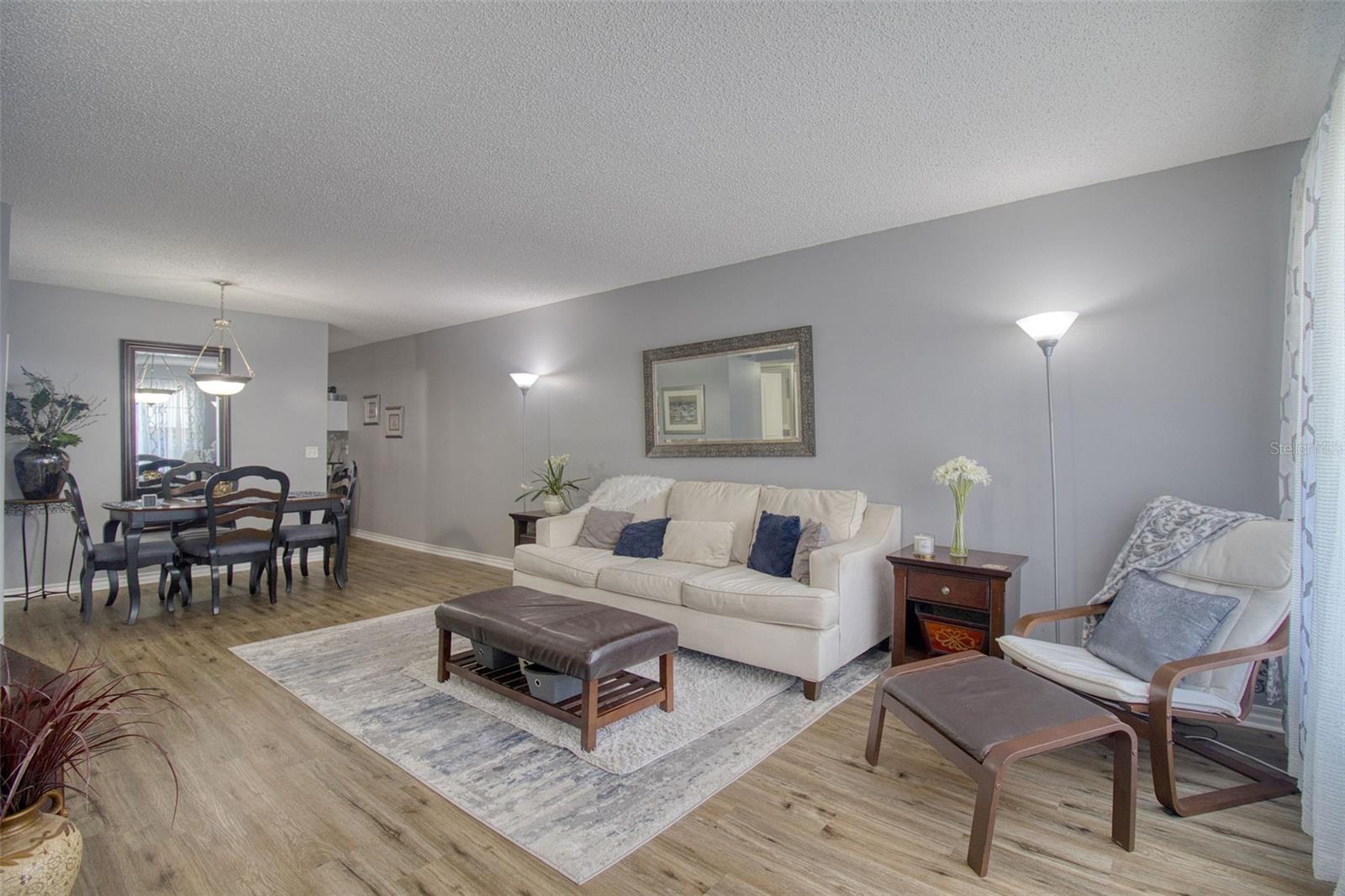 2436 RHODESIAN DR #32 — photo 7