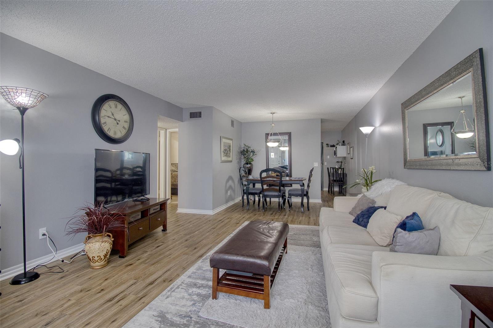 2436 RHODESIAN DR #32 — photo 8
