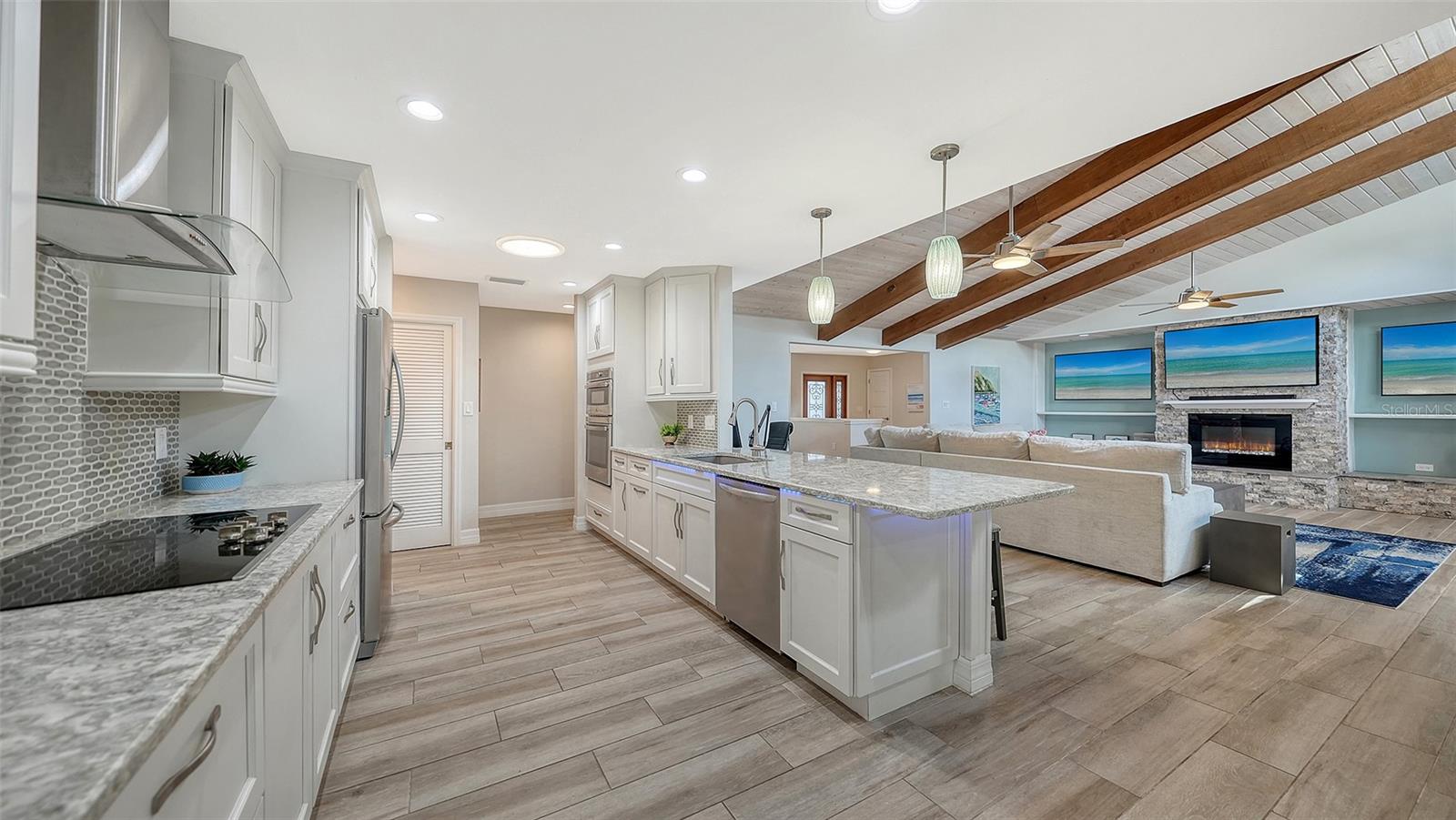 5231 SIESTA COVE DR — photo 18