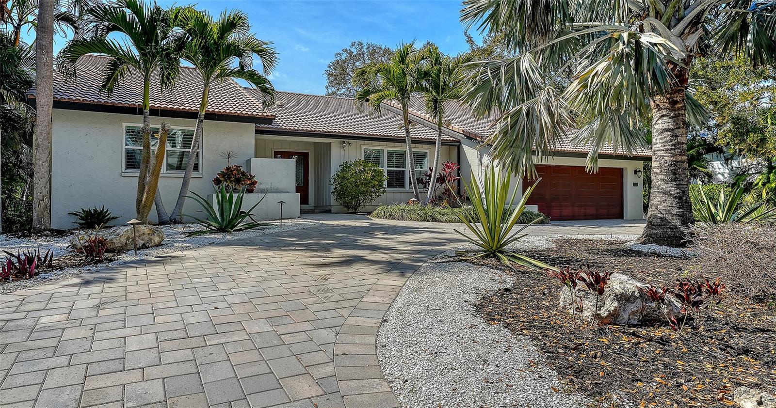 5231 SIESTA COVE DR — photo 5