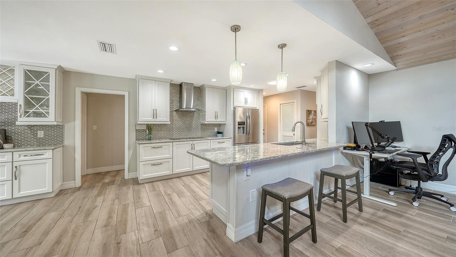 5231 SIESTA COVE DR — photo 13