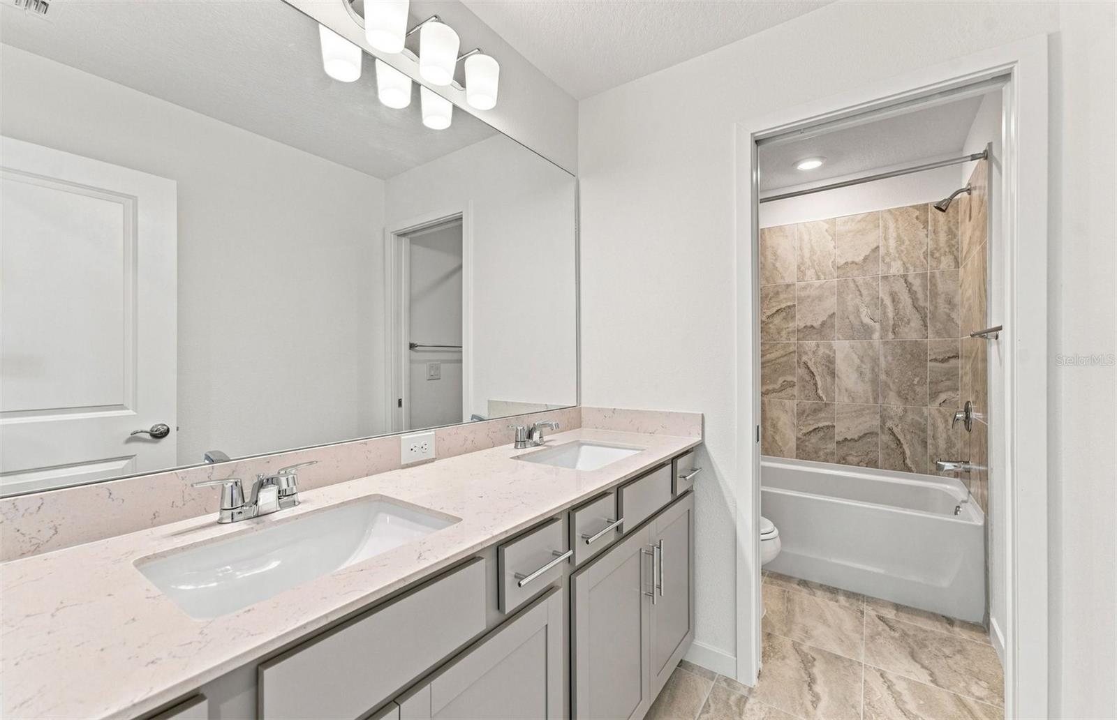 7923 PALM PARADISE PL — photo 15