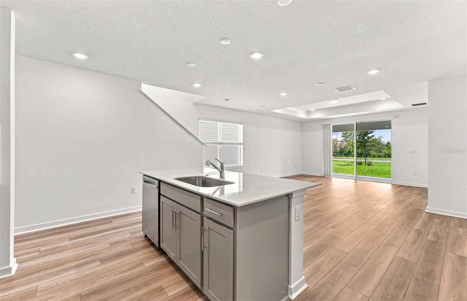 7923 PALM PARADISE PL — photo 4