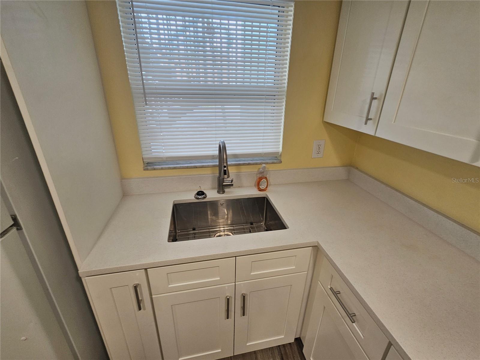 2045 ALPINE RD #3 — photo 9