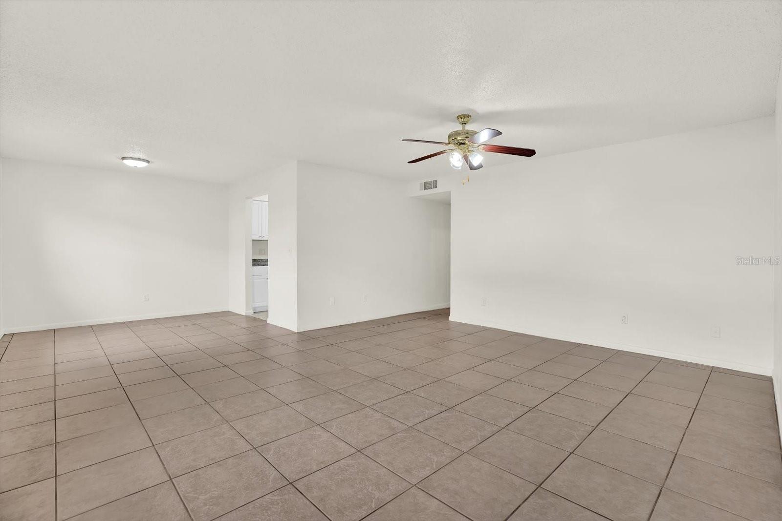 9130 TUDOR DR #M105 — photo 4