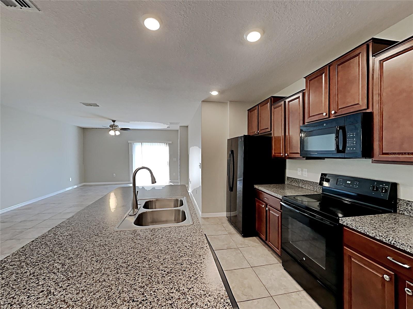 15320 BROAD BRUSH DR — photo 6