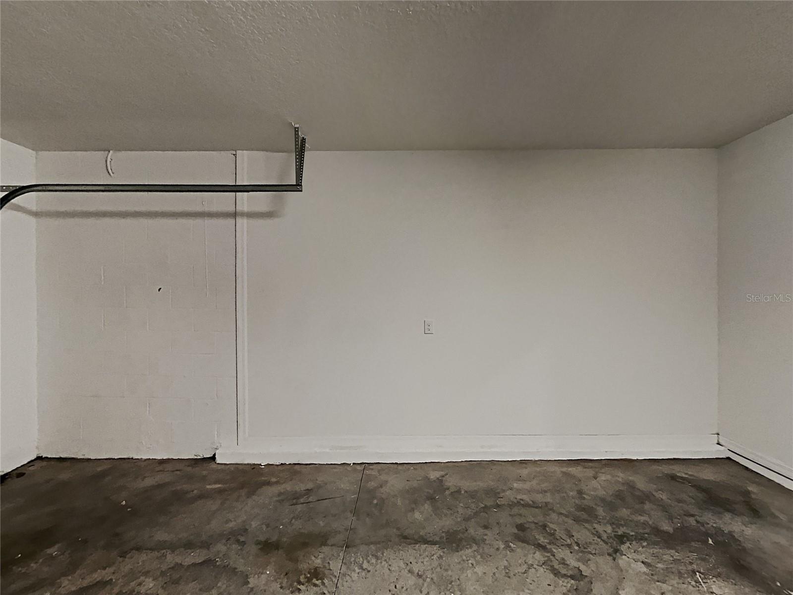 15320 BROAD BRUSH DR — photo 34