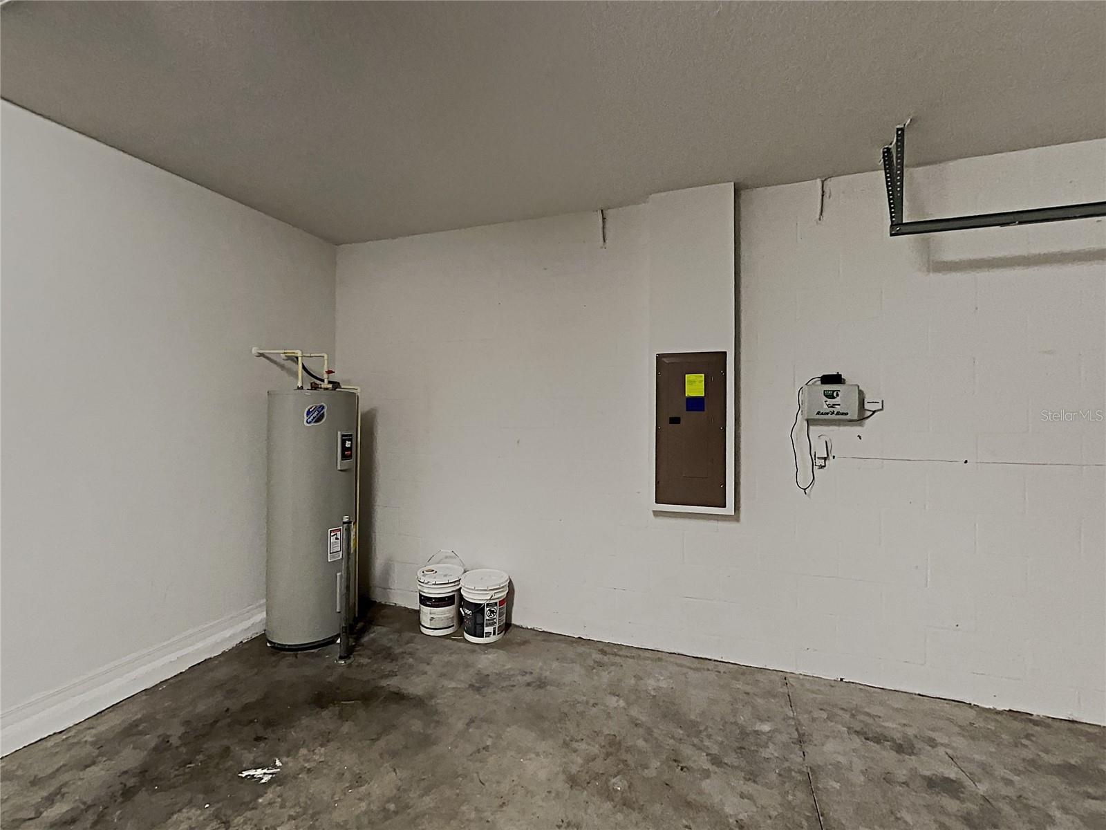 15320 BROAD BRUSH DR — photo 33