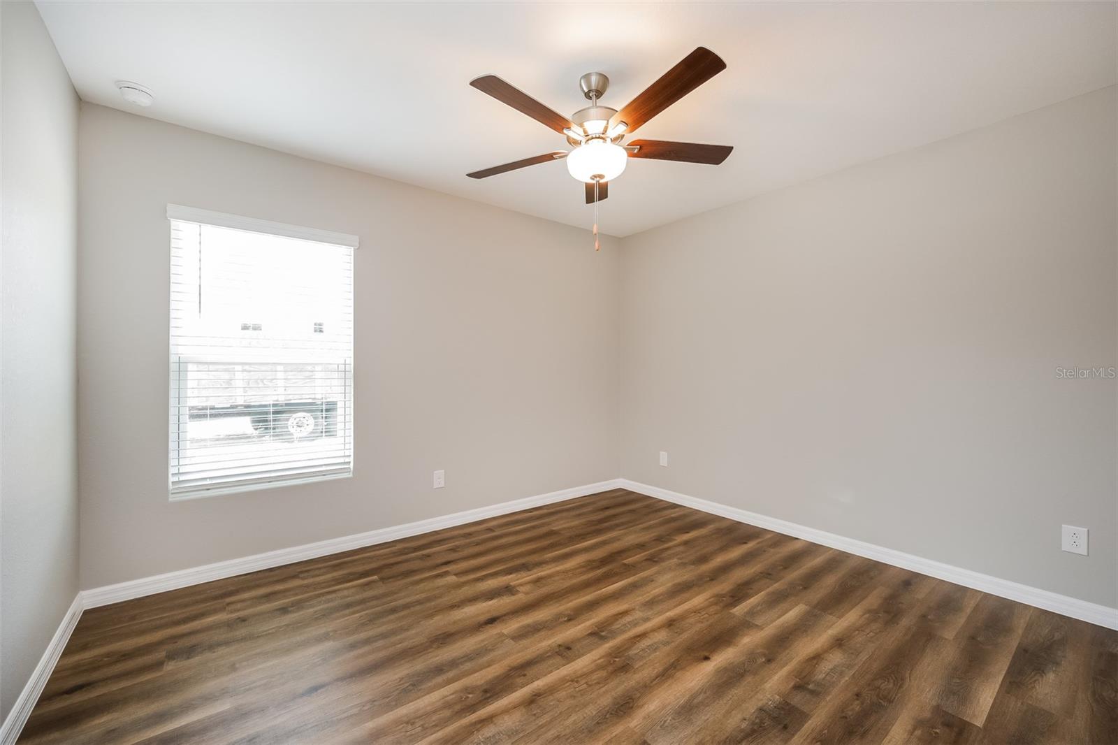 3592 GIBLIN DR — photo 11