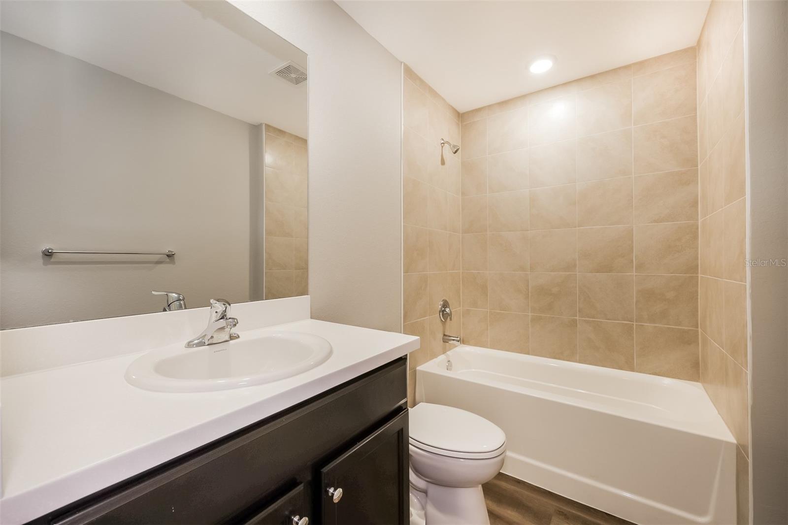 3592 GIBLIN DR — photo 14