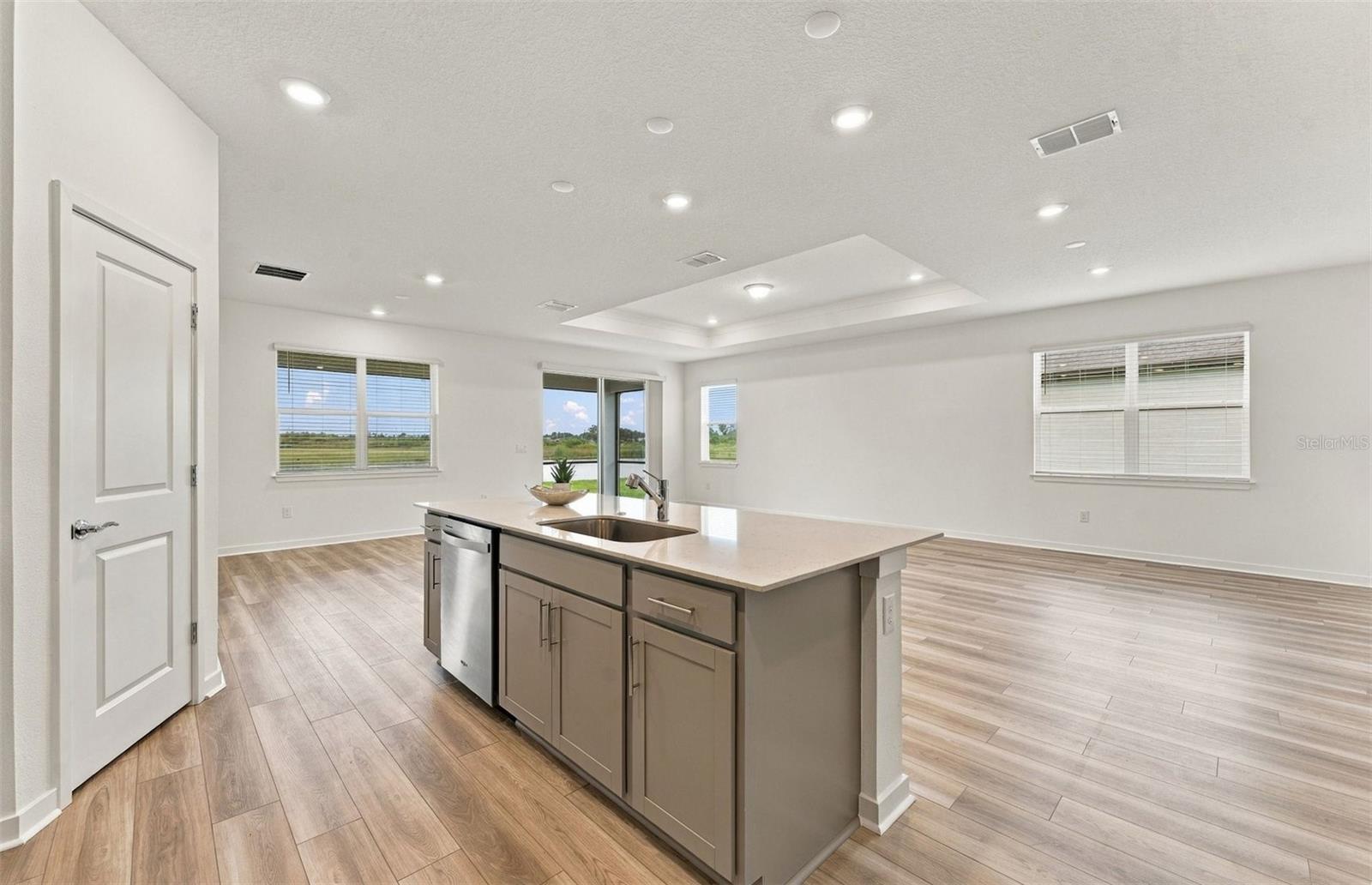 10045 TRELLIS VINE WAY — photo 4
