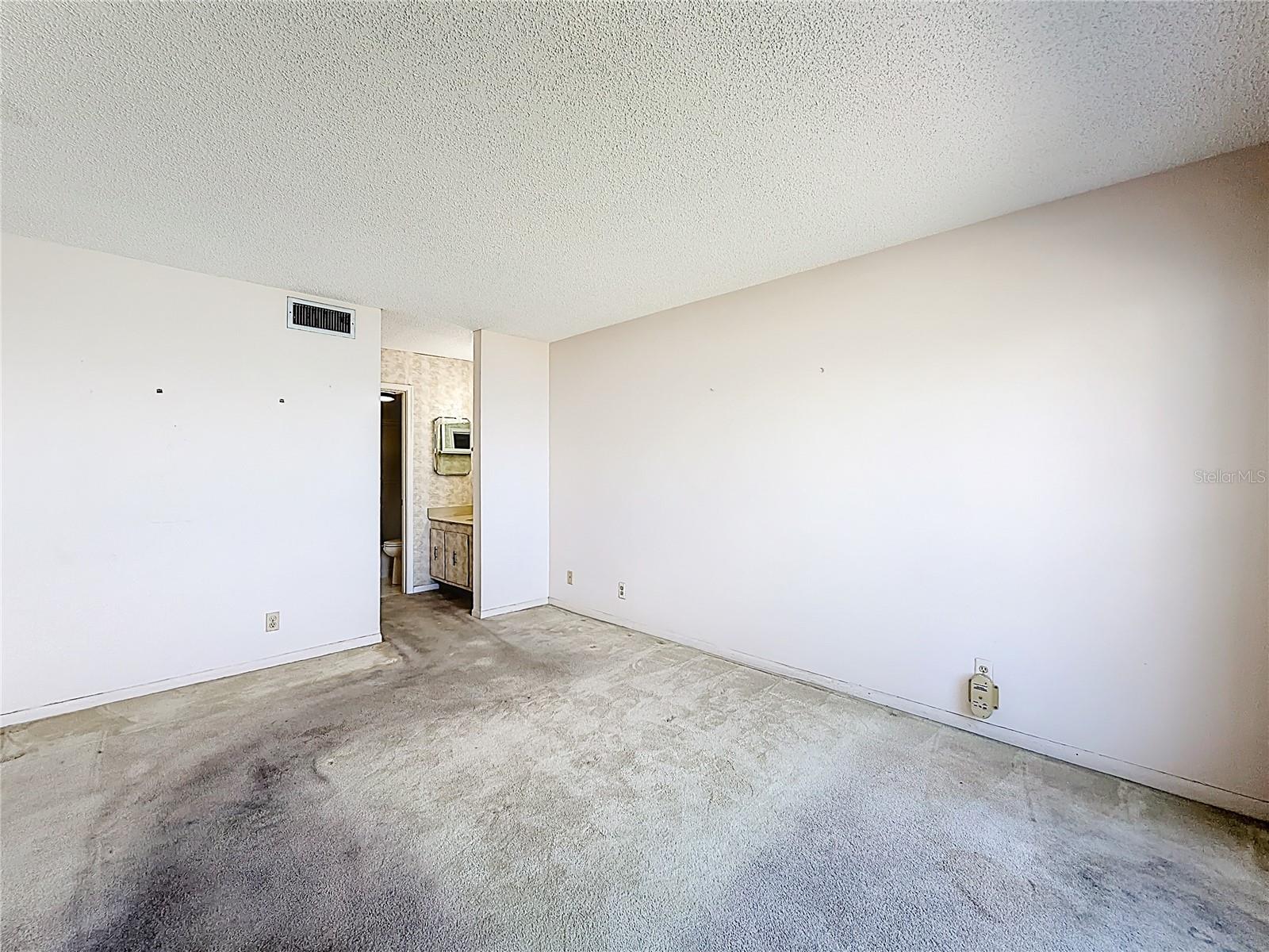 6211 SUN BLVD #211 — photo 10