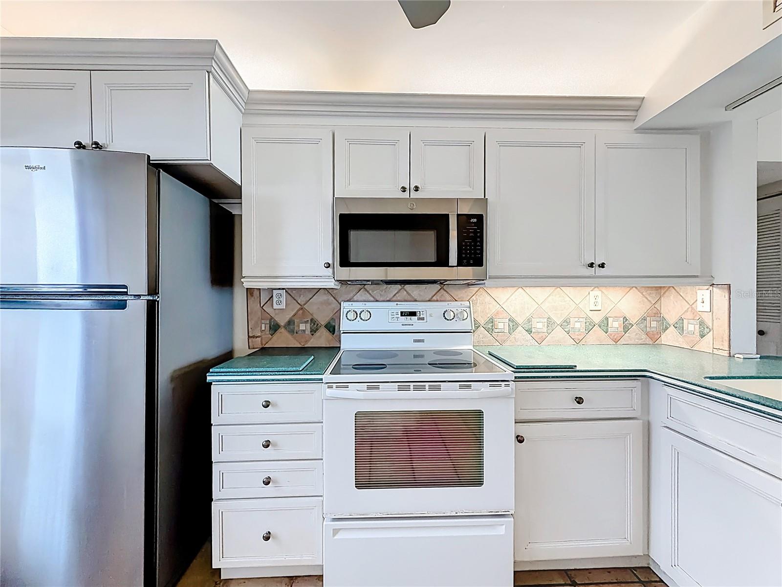 6211 SUN BLVD #211 — photo 4