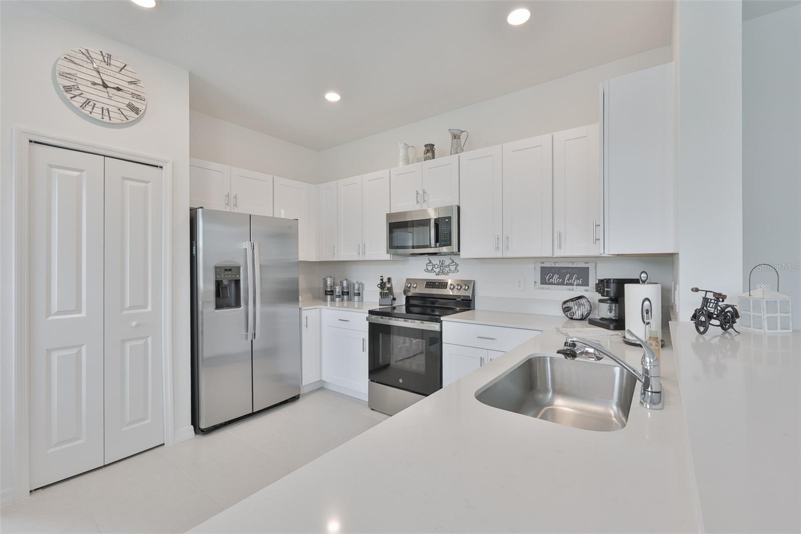 2661 SUNRAY VENUS WAY — photo 6