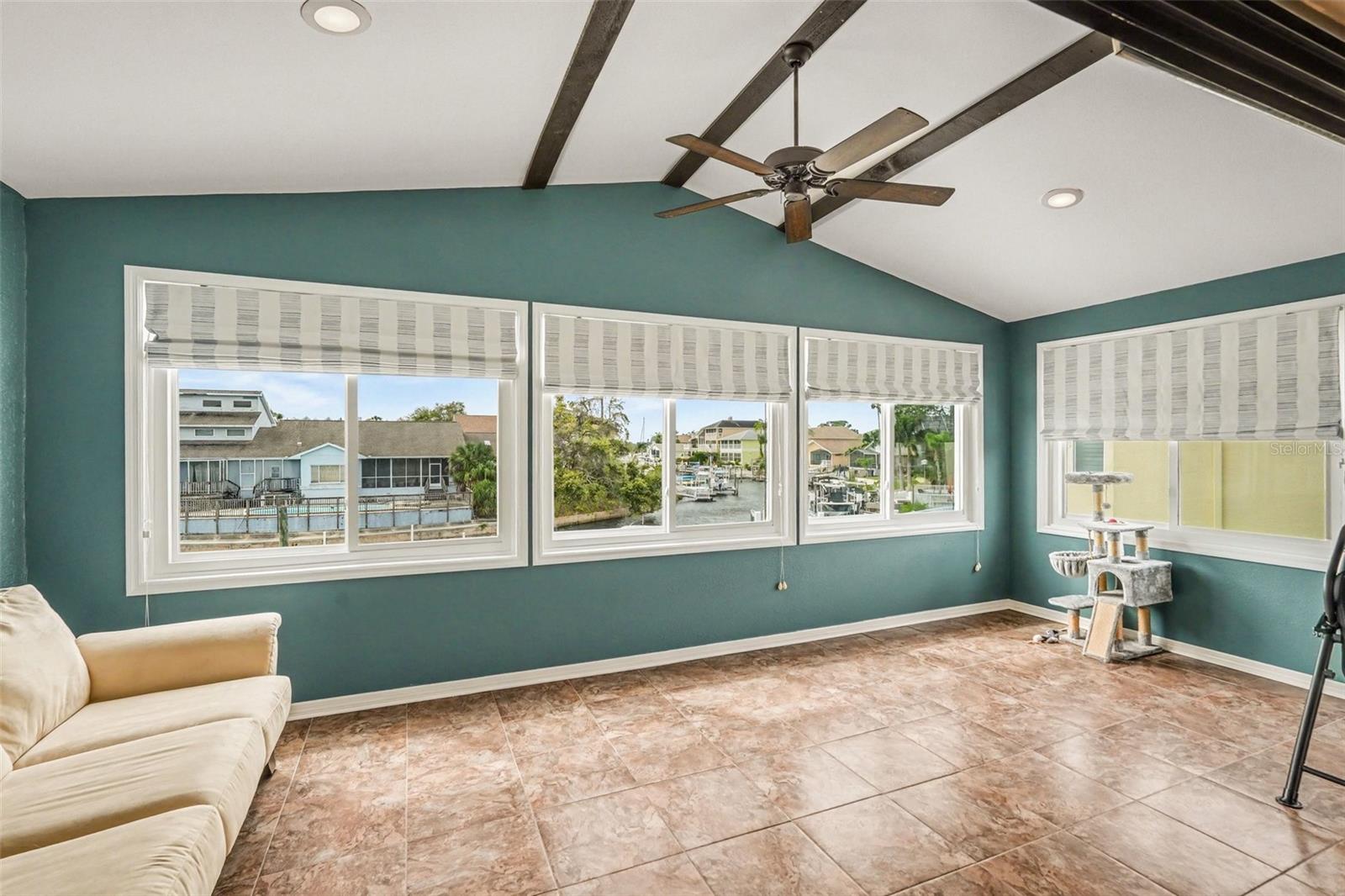 6340 SPOONBILL DR — photo 8