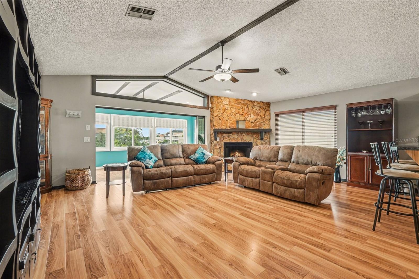 6340 SPOONBILL DR — photo 9