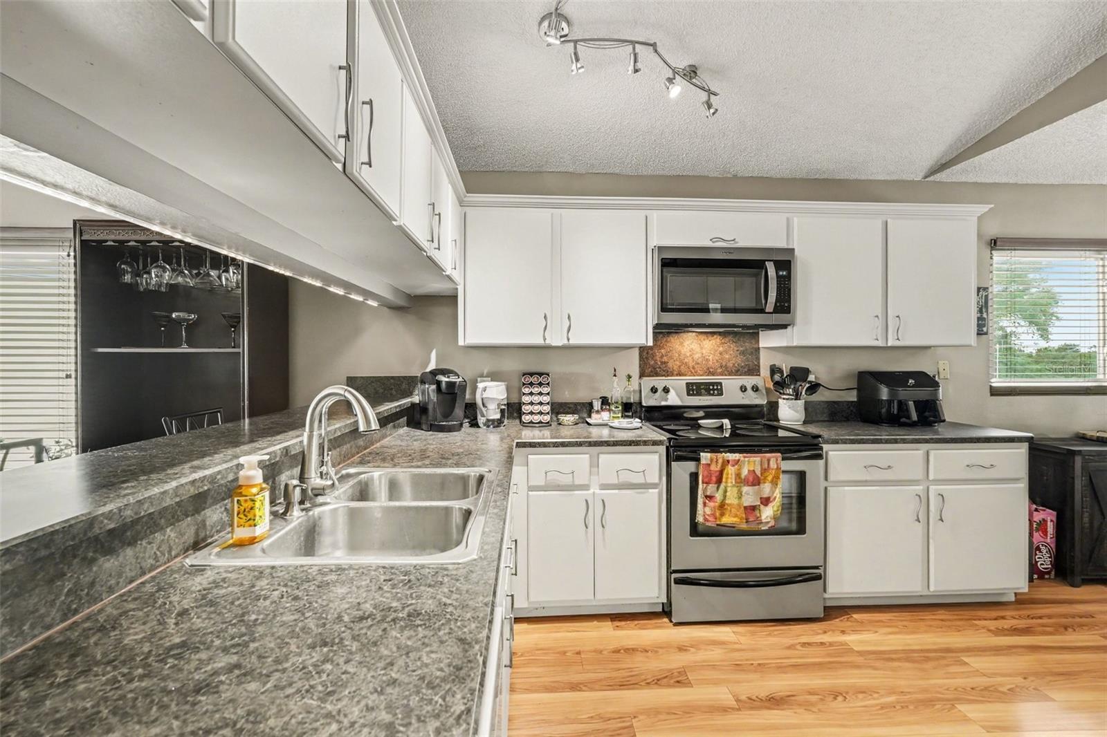 6340 SPOONBILL DR — photo 7