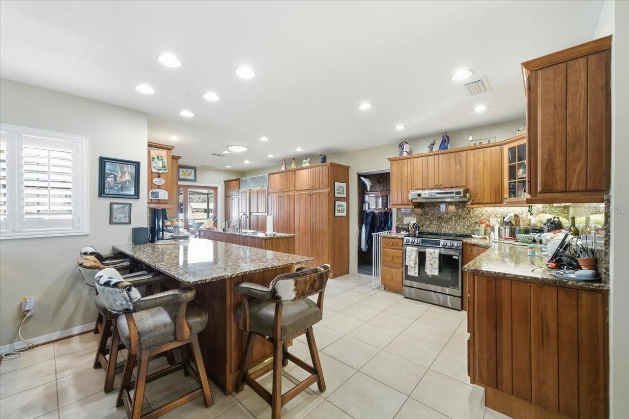 9449 ROBERTS RD — photo 13