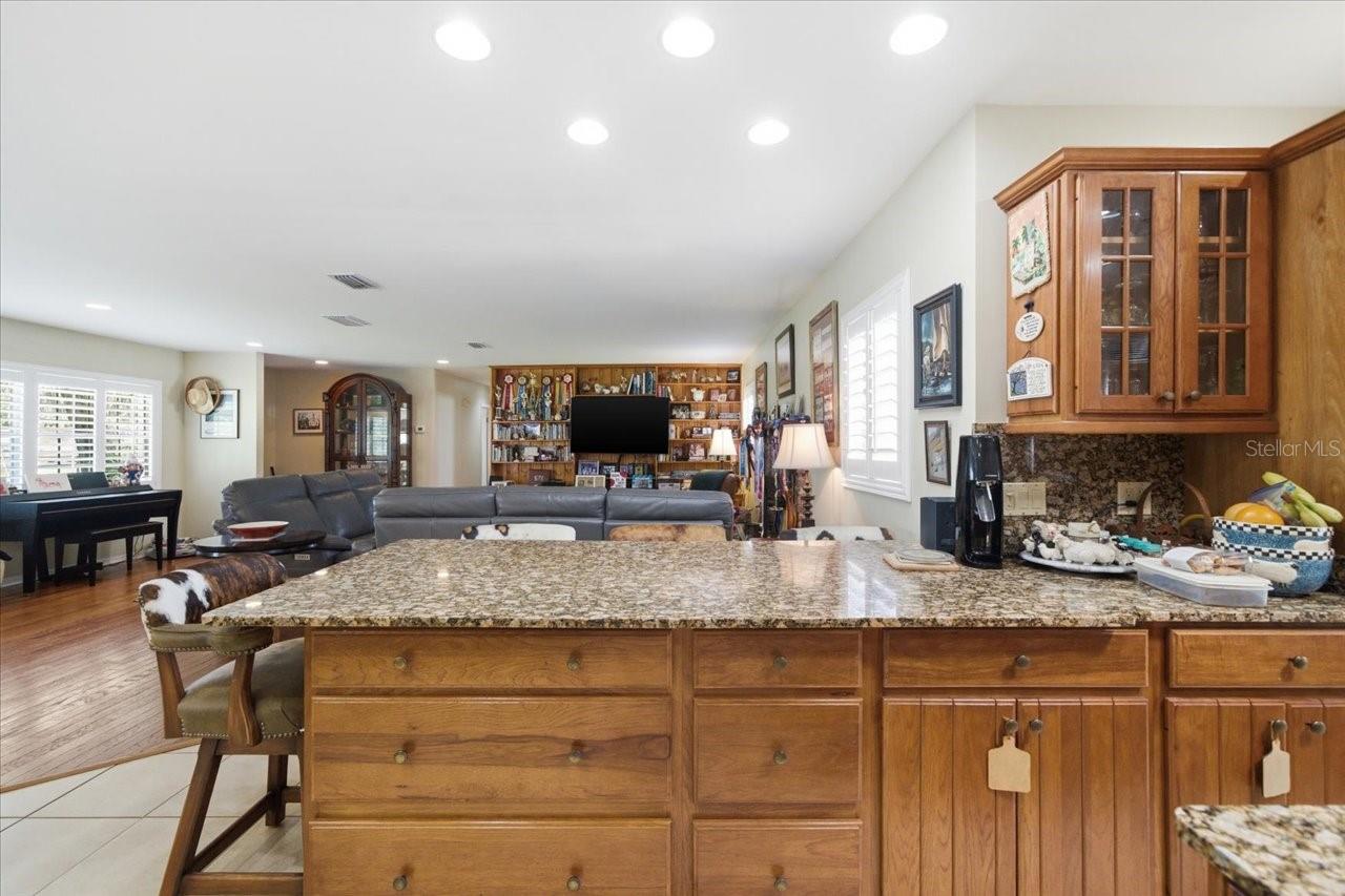 9449 ROBERTS RD — photo 18