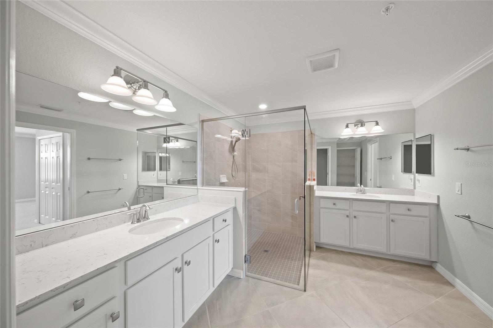 10805 TARFLOWER DR #102 — photo 22