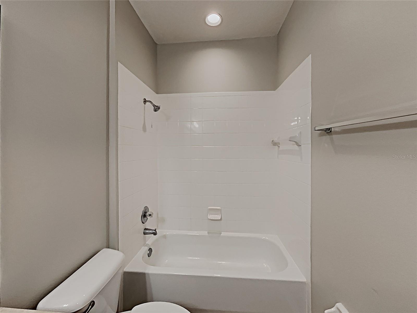 4020 LANGDRUM DR — photo 16