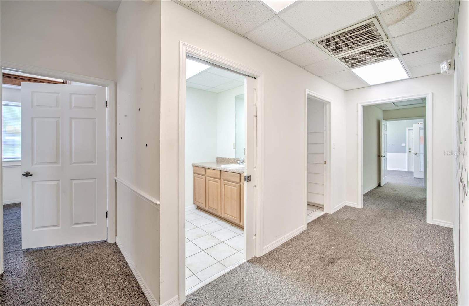504 E BAKER ST — photo 97