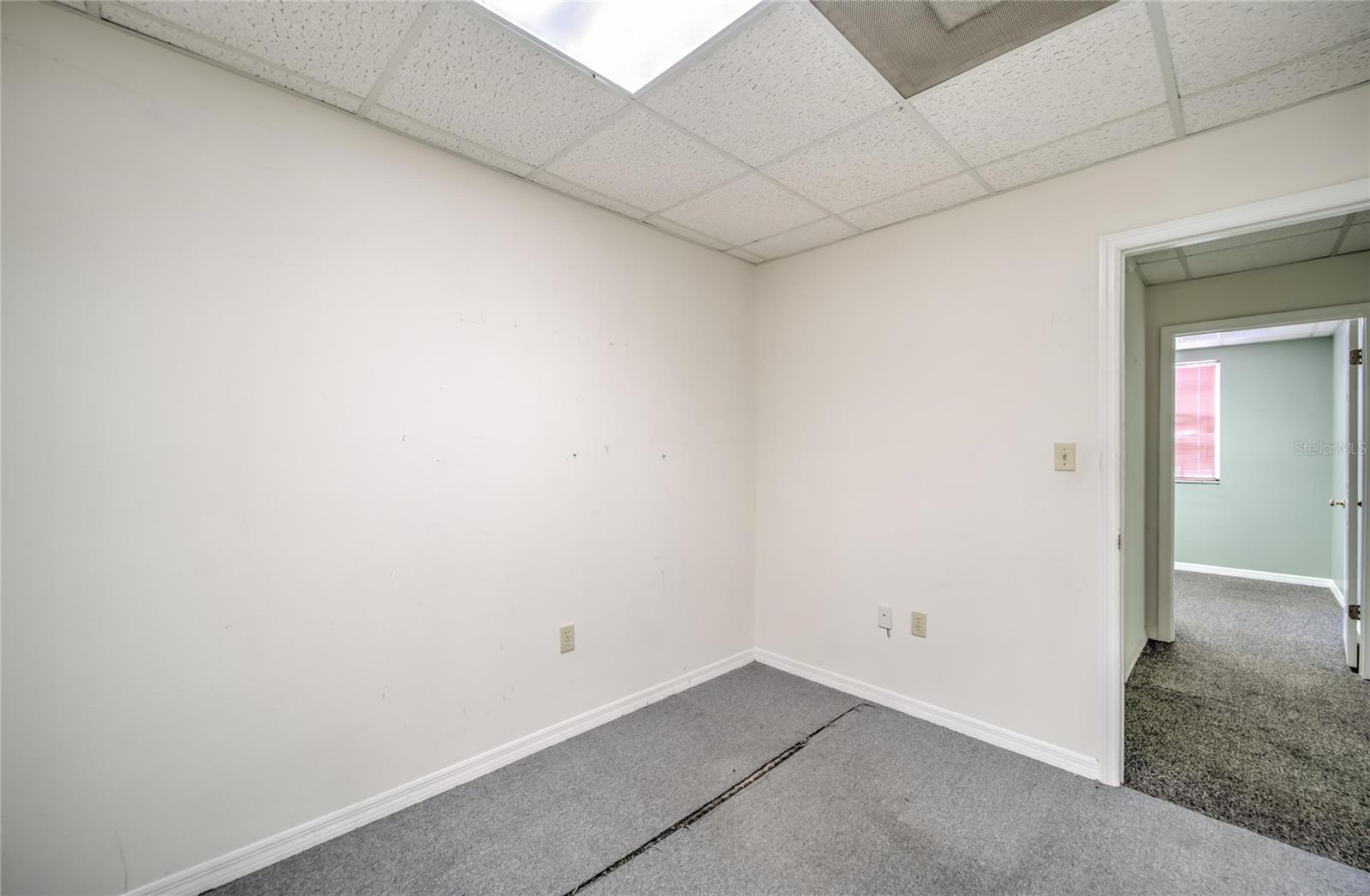 504 E BAKER ST — photo 82