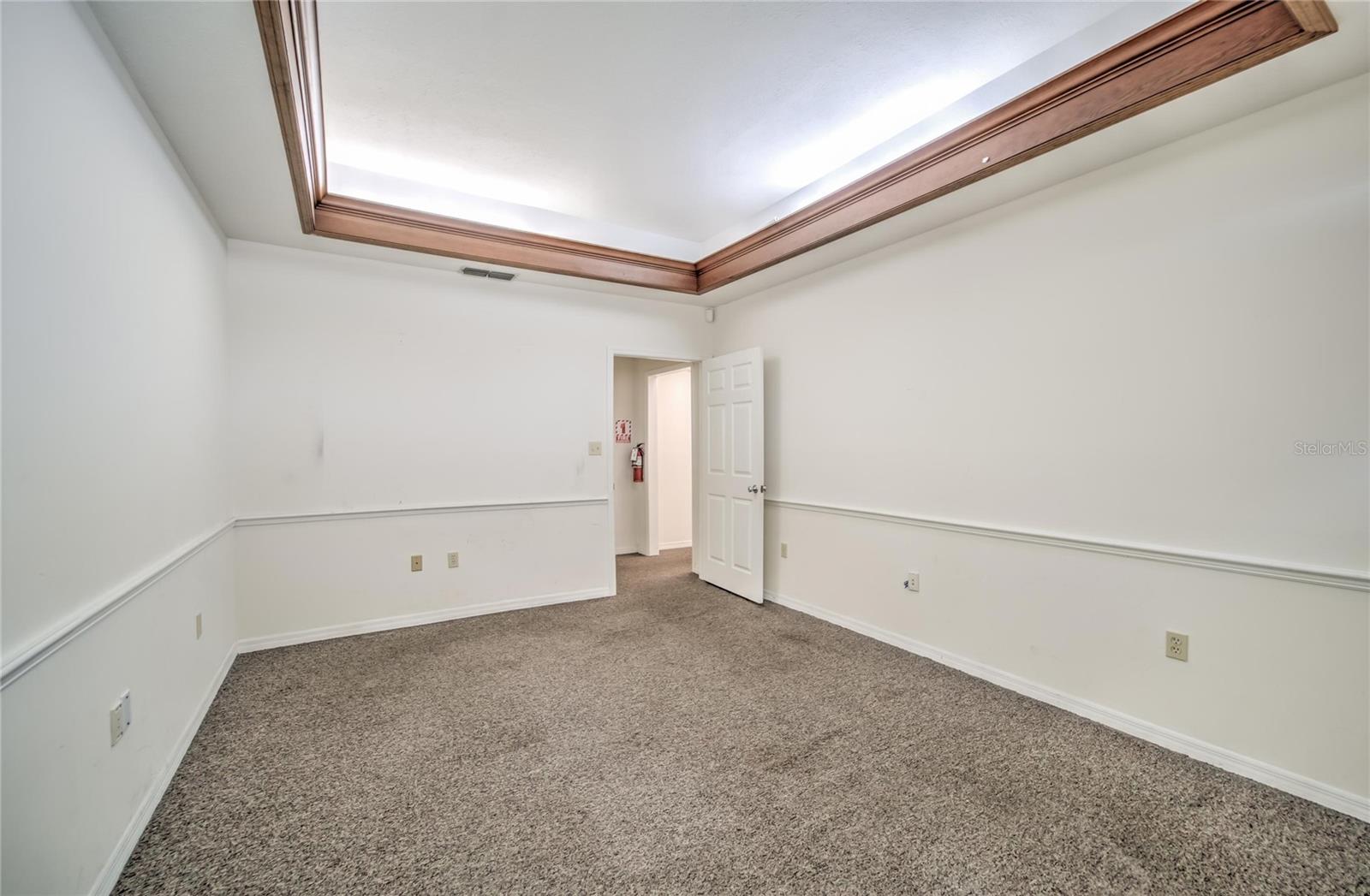 504 E BAKER ST — photo 70