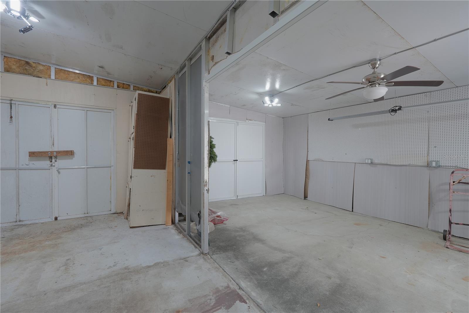 5910 MAJESTIC WAY — photo 35
