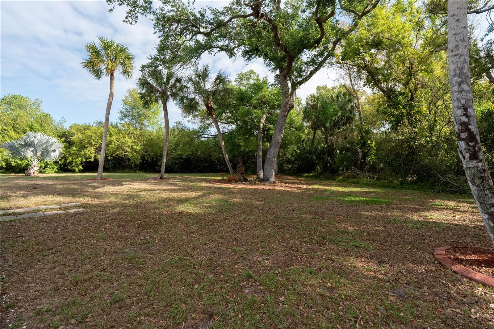 5910 MAJESTIC WAY — photo 40