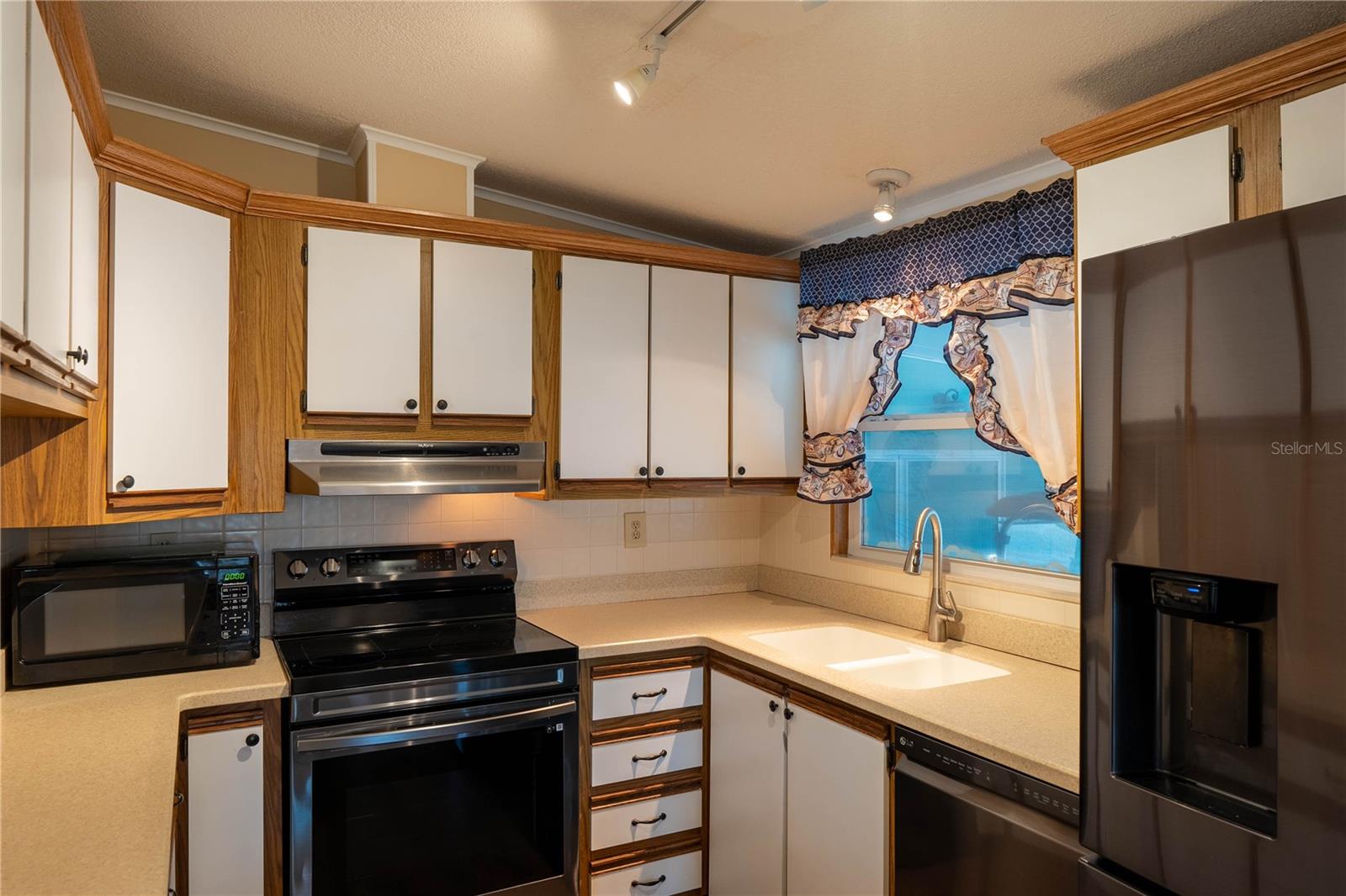 5910 MAJESTIC WAY — photo 12