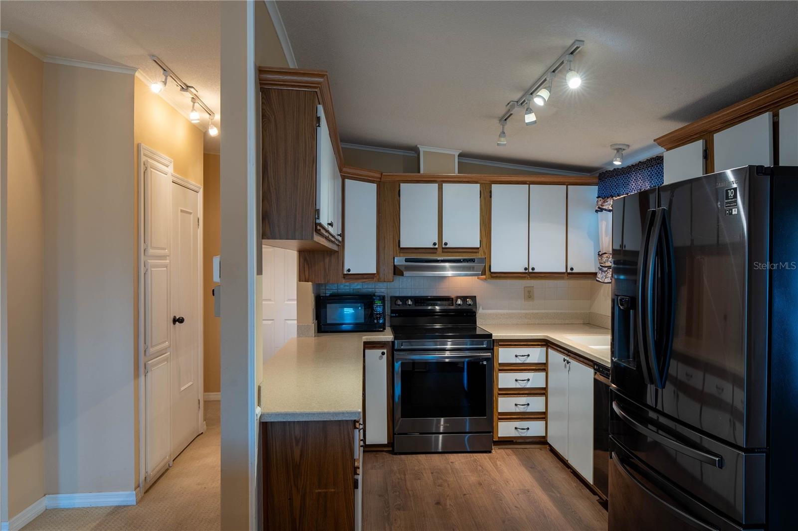 5910 MAJESTIC WAY — photo 13