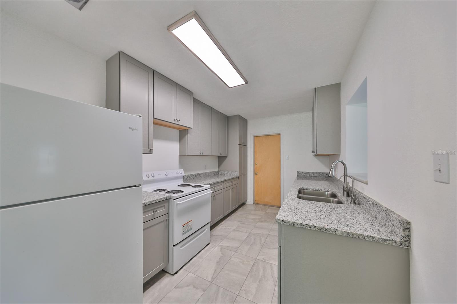 3908 W WALLACE AVE — photo 22