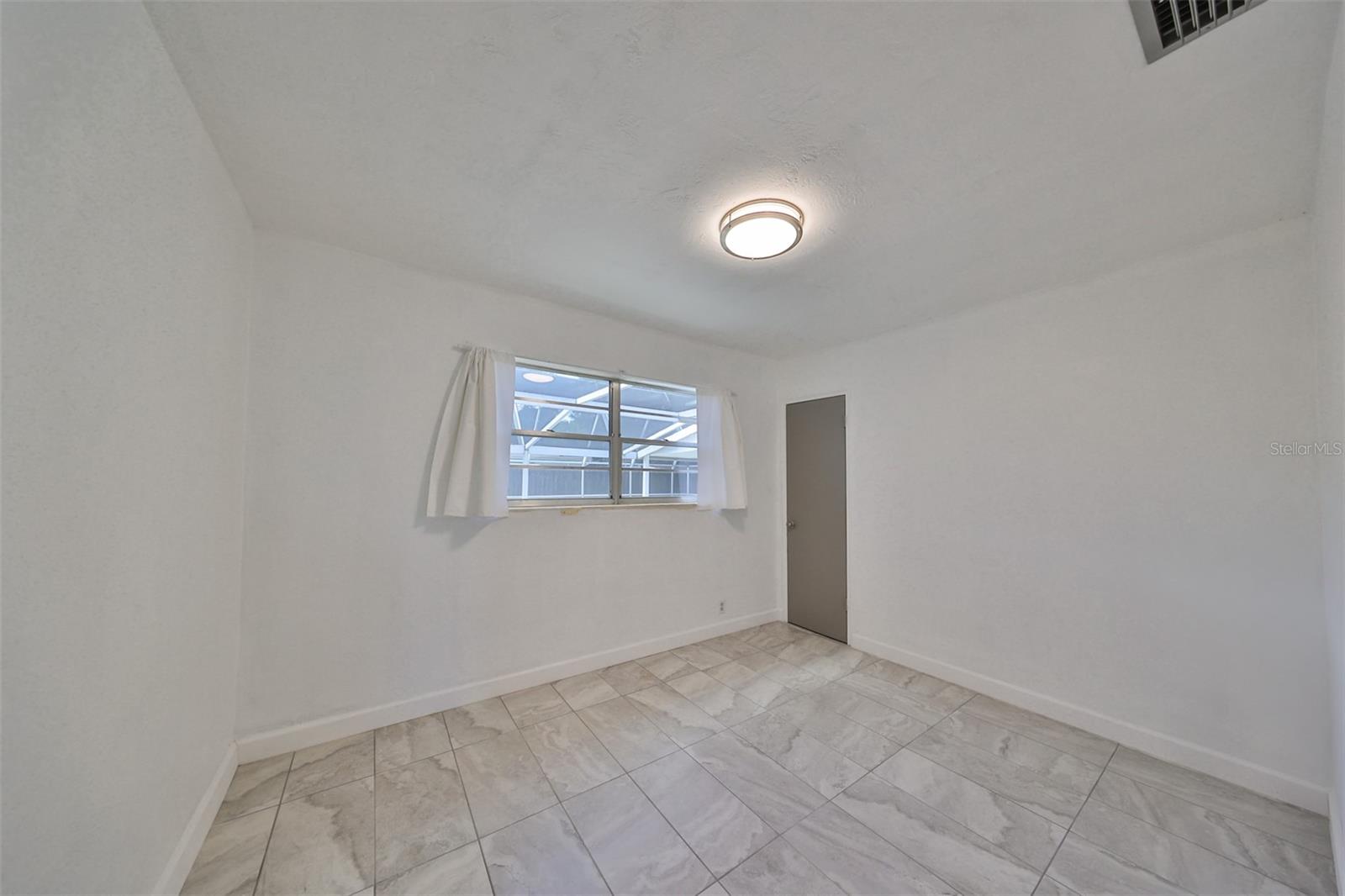3908 W WALLACE AVE — photo 19