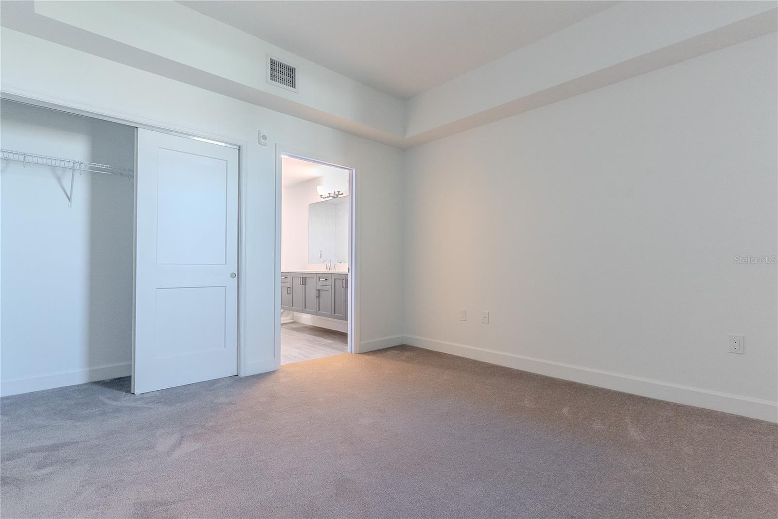 125 ISLAND WAY #503 — photo 37