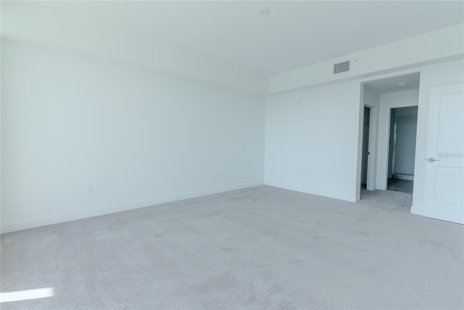 125 ISLAND WAY #503 — photo 24