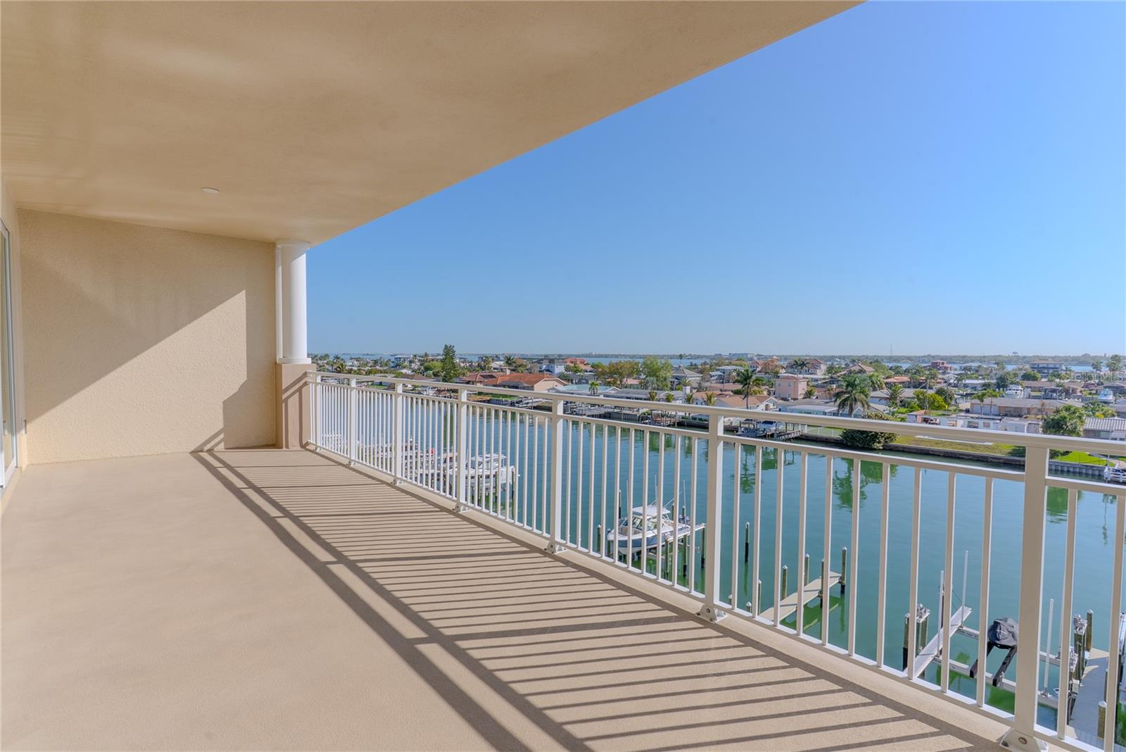 125 ISLAND WAY #503 — photo 44