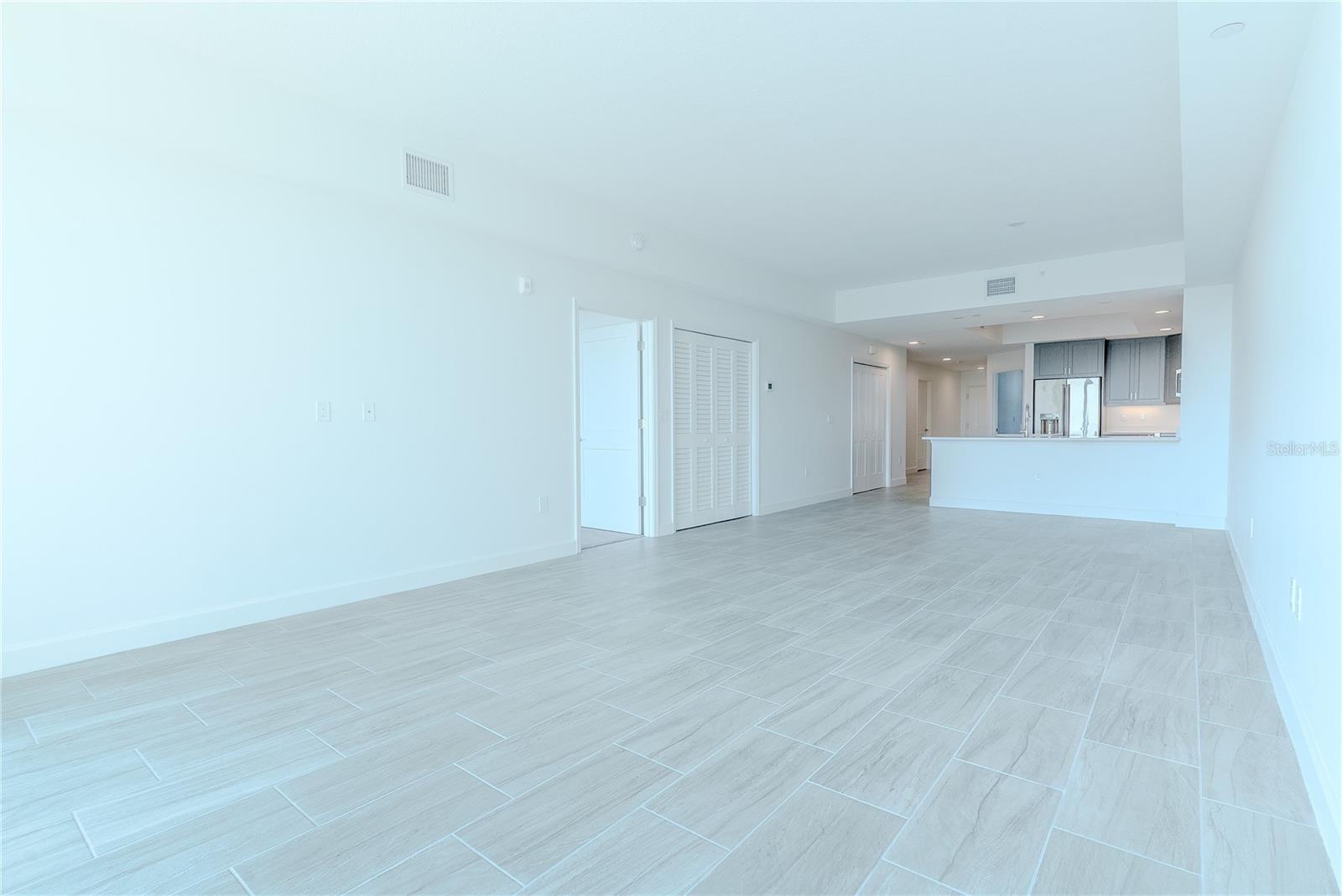 125 ISLAND WAY #503 — photo 18