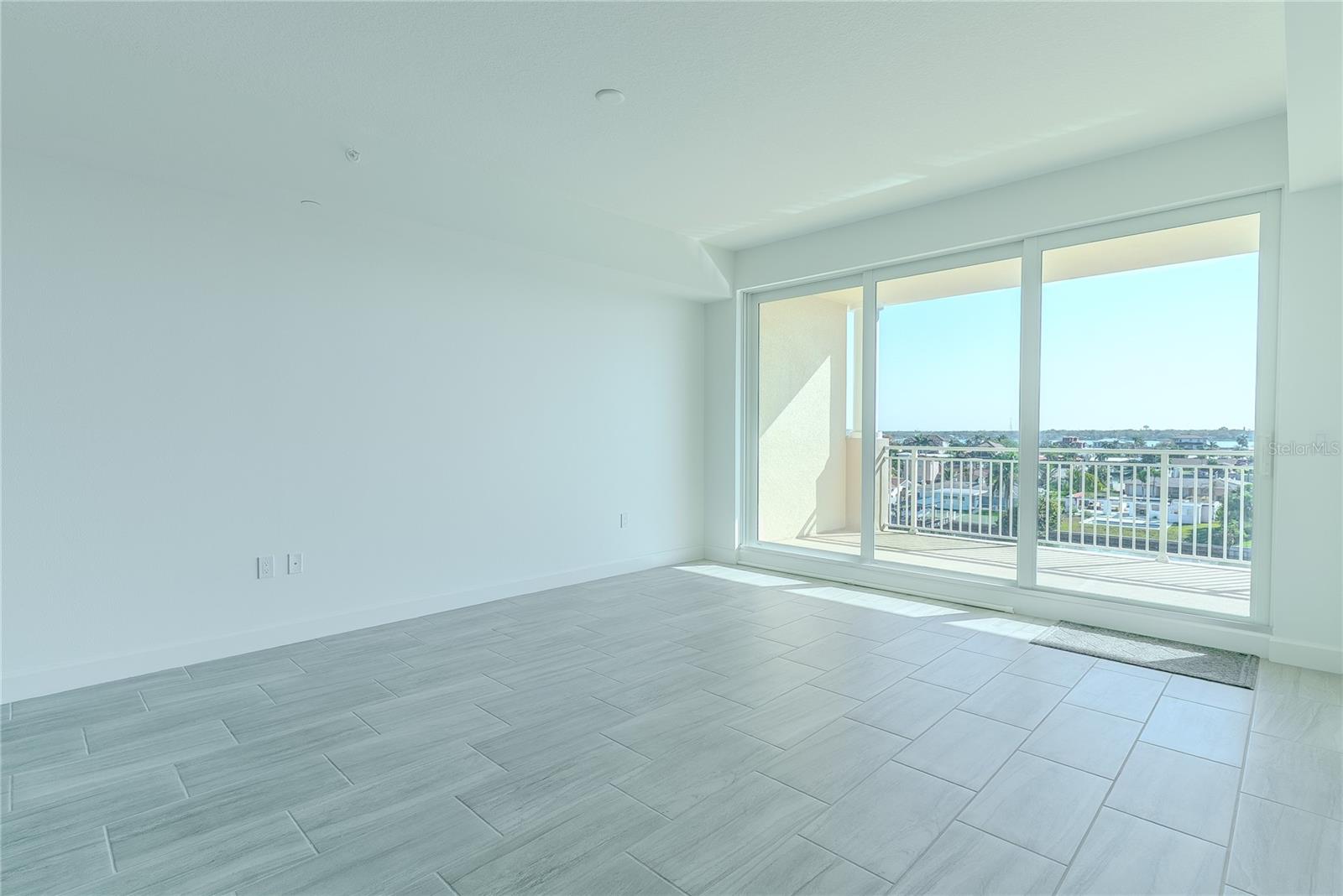 125 ISLAND WAY #503 — photo 16