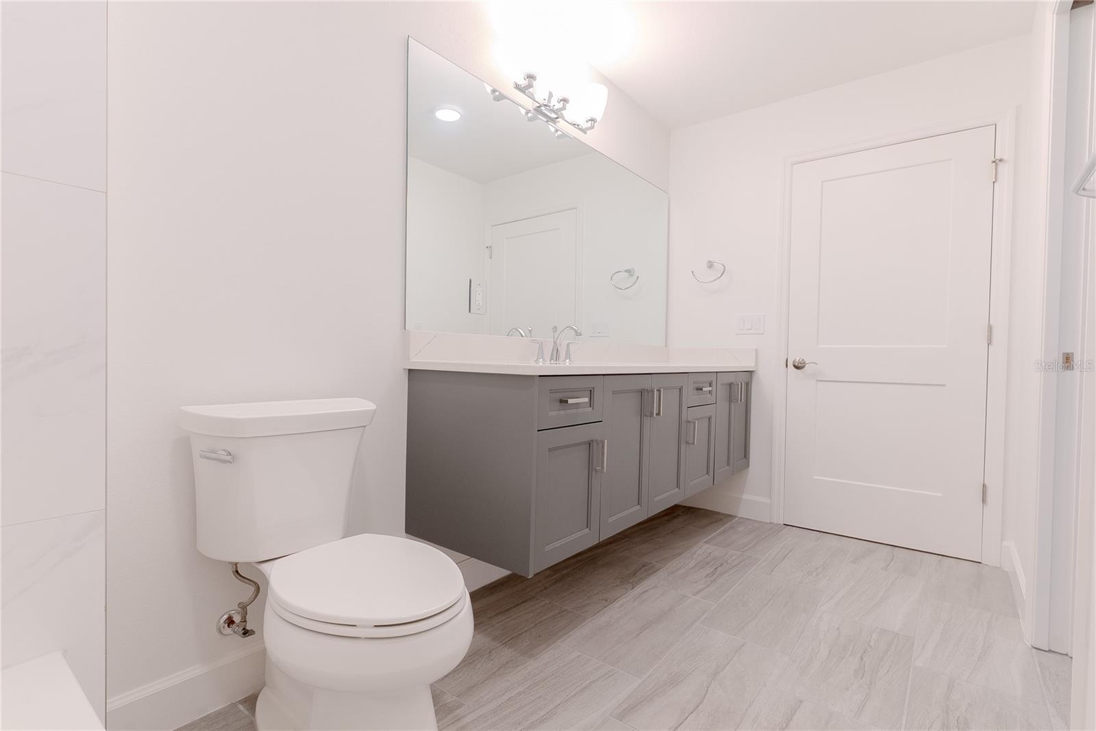 125 ISLAND WAY #503 — photo 40