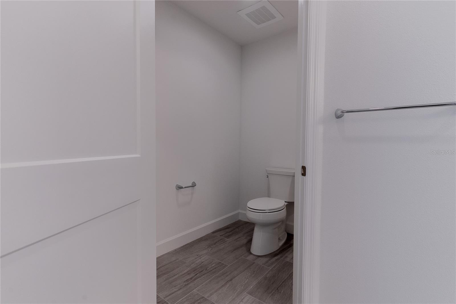 125 ISLAND WAY #503 — photo 31