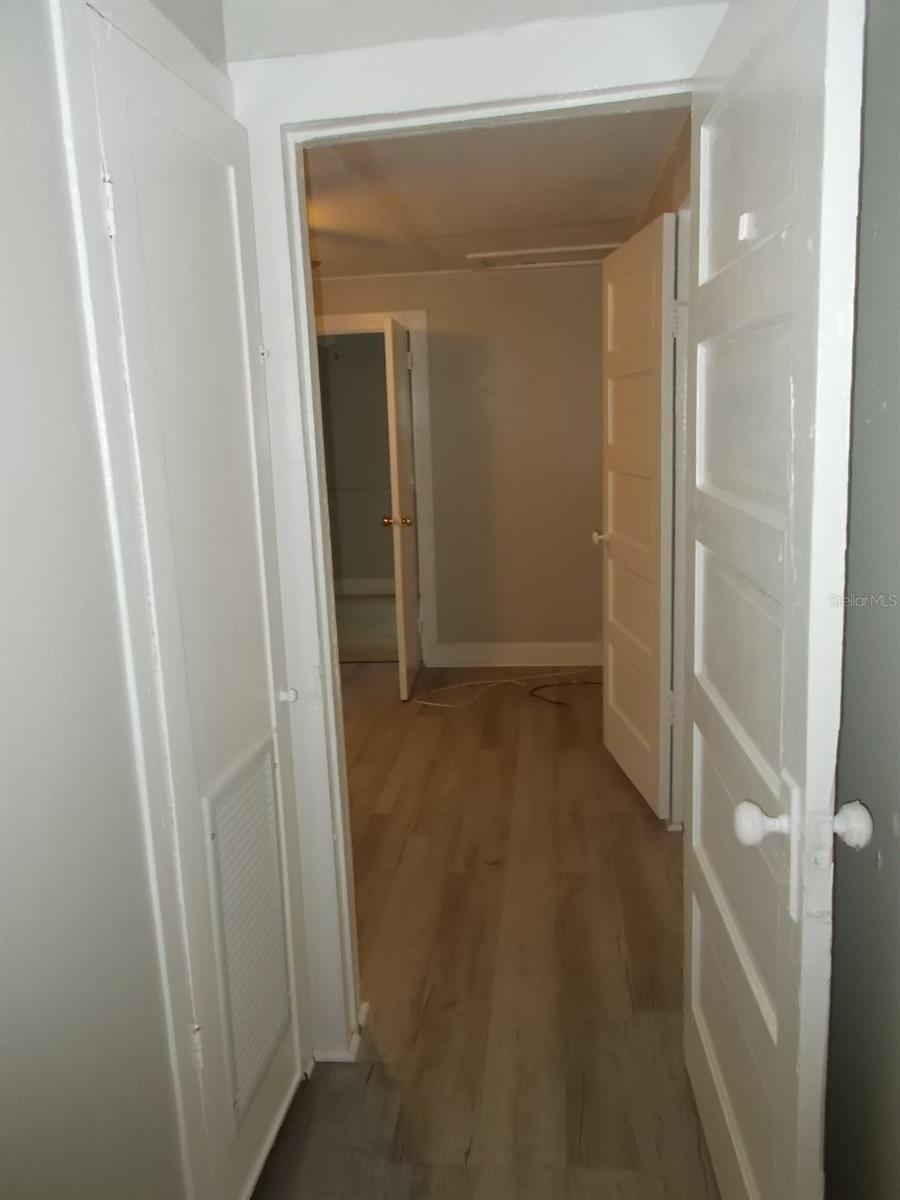 518 6TH AVE SW — photo 23