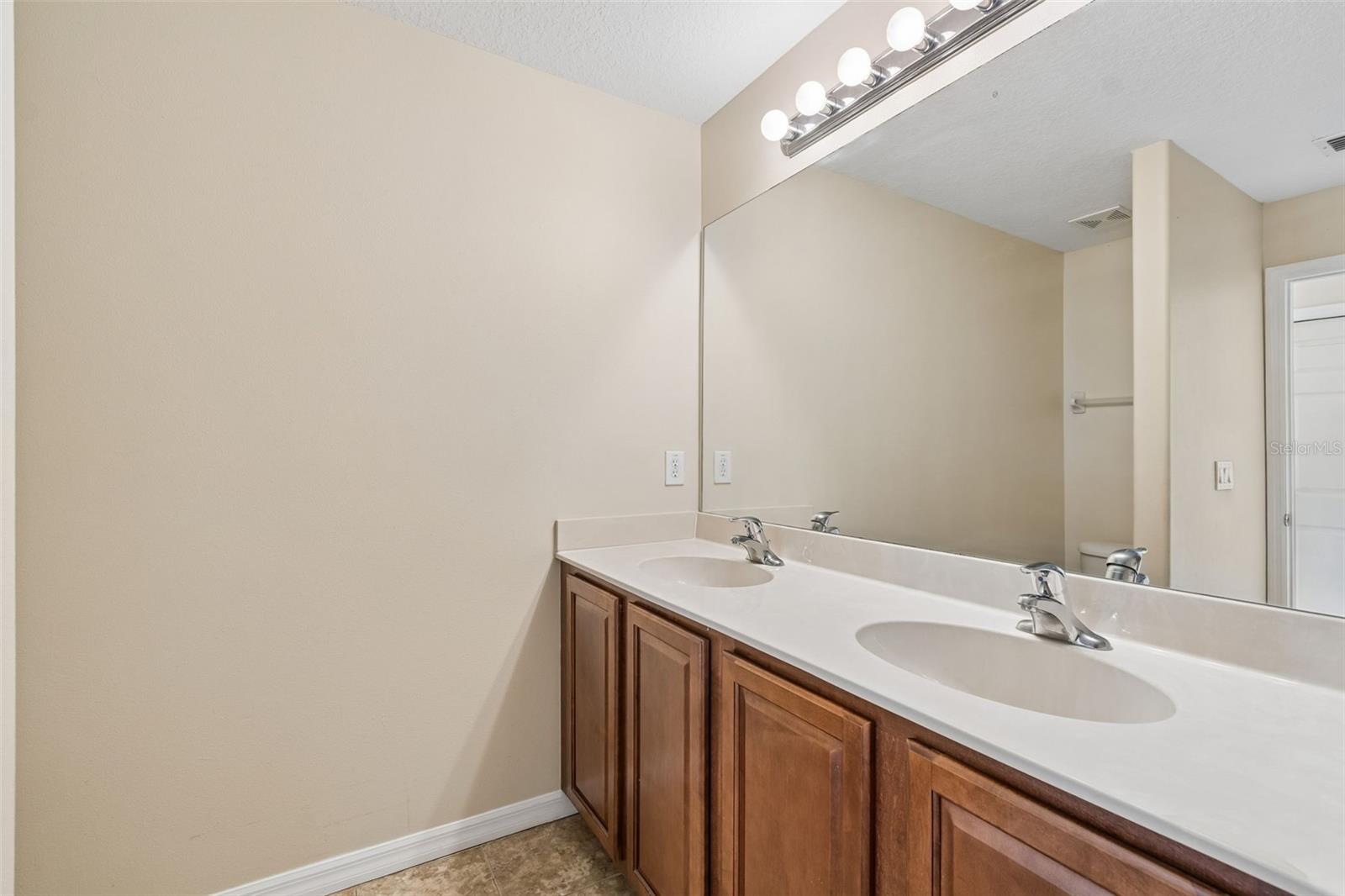 20112 INDIAN ROSEWOOD DR — photo 46