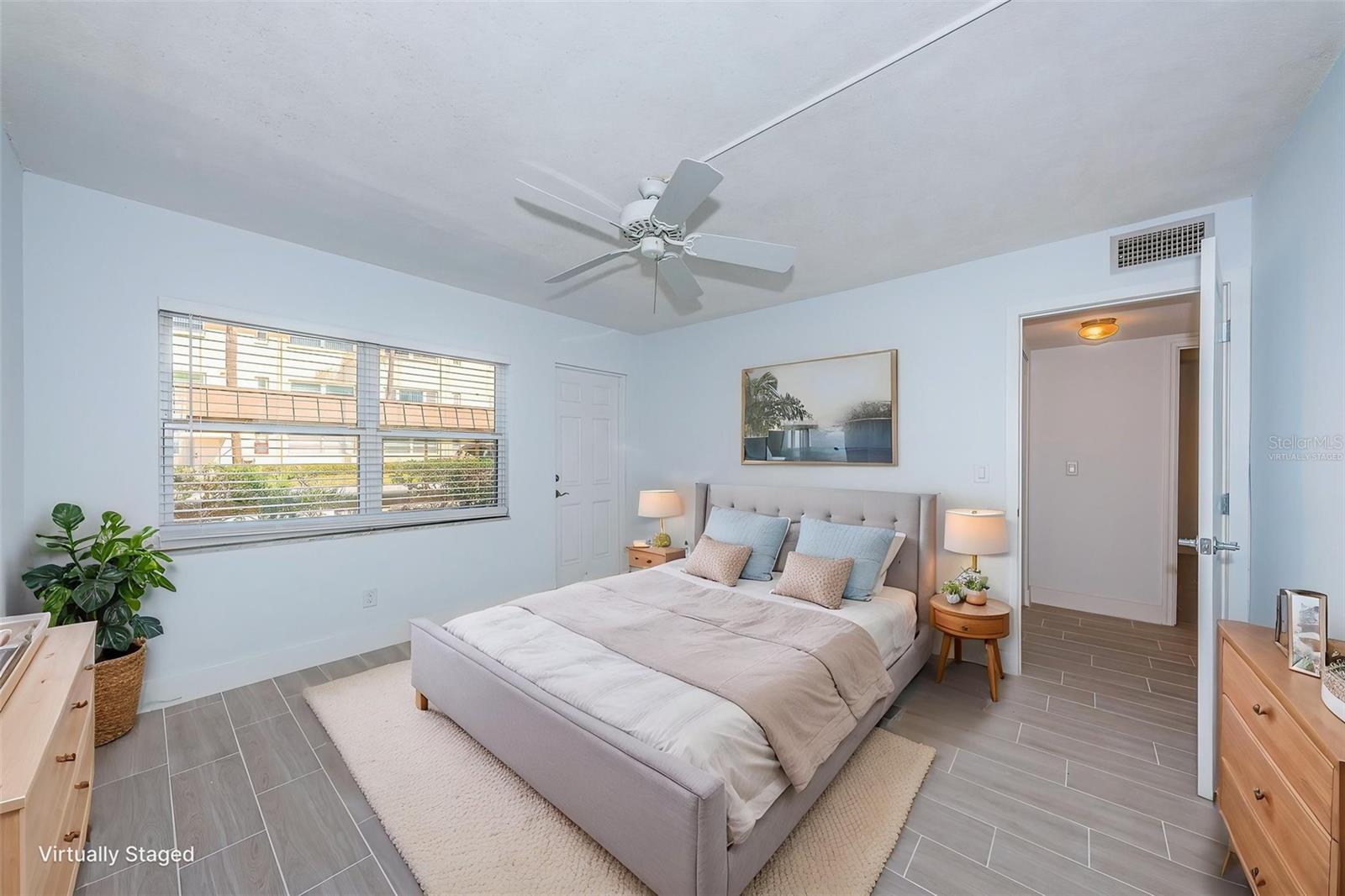 4700 COVE CIR #110 — photo 21