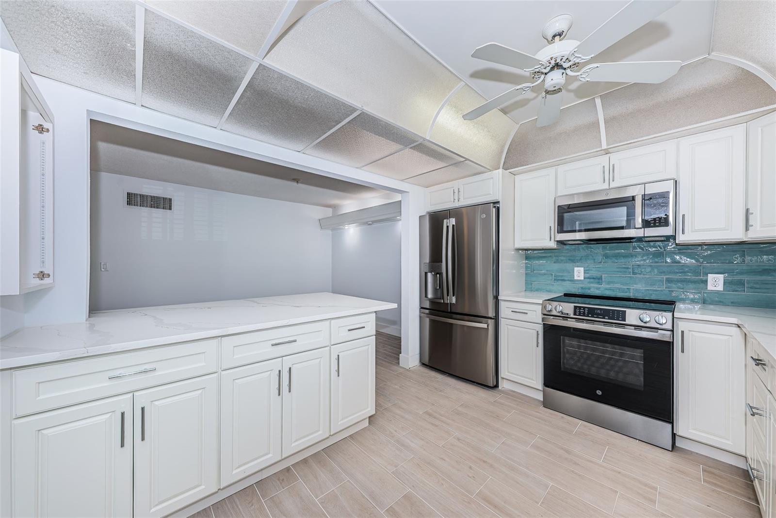 4700 COVE CIR #110 — photo 15