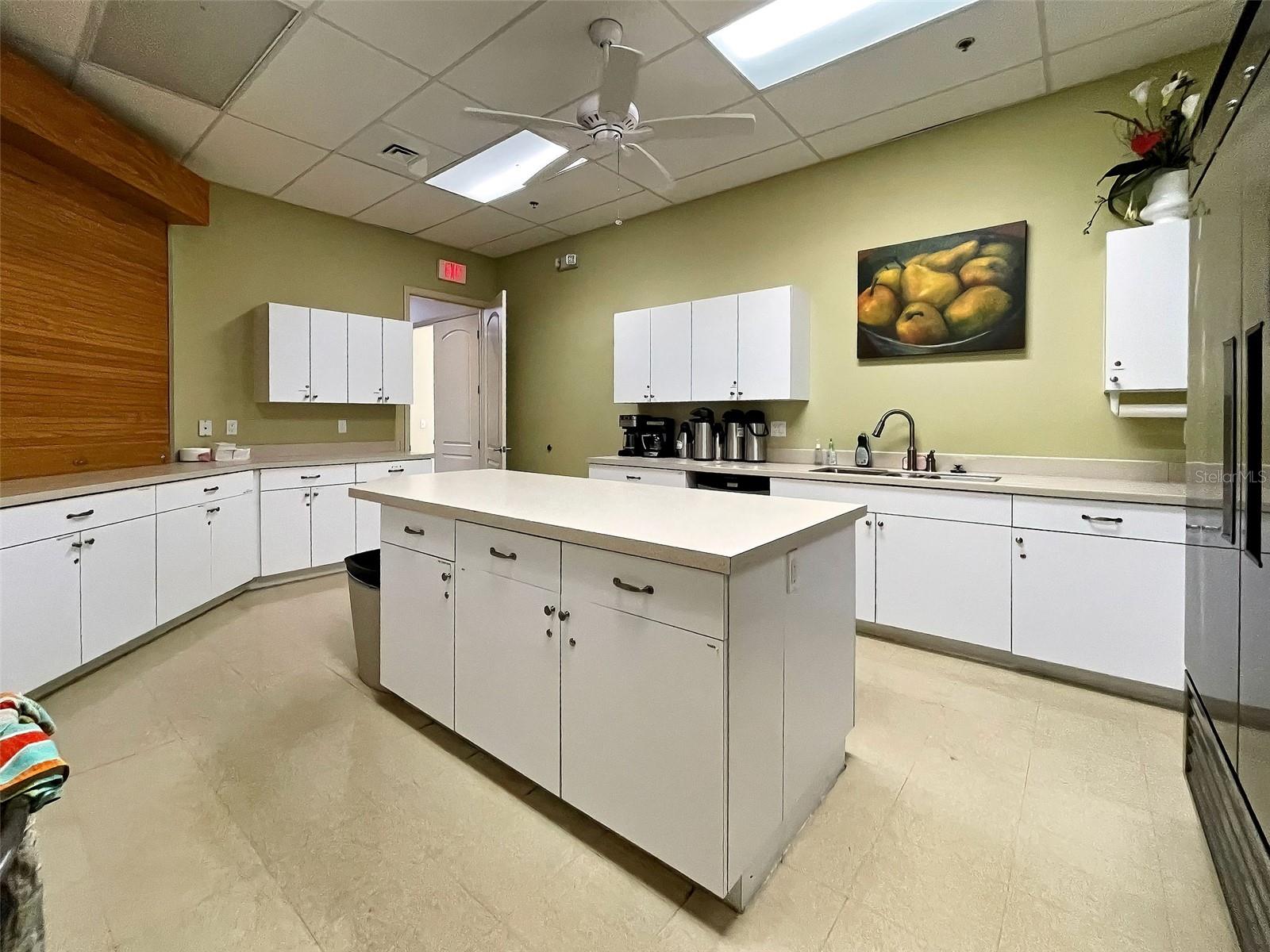1645 PALMETTO PALM WAY — photo 46