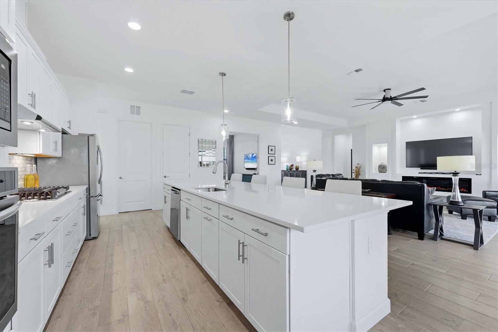 15306 GOLDEN BEAM PL — photo 24